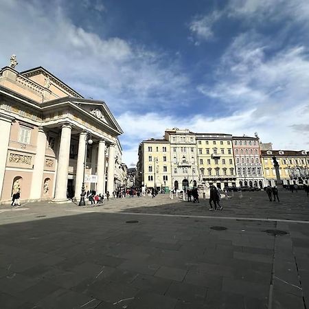 Central Mazzini Suits Triëst Buitenkant foto